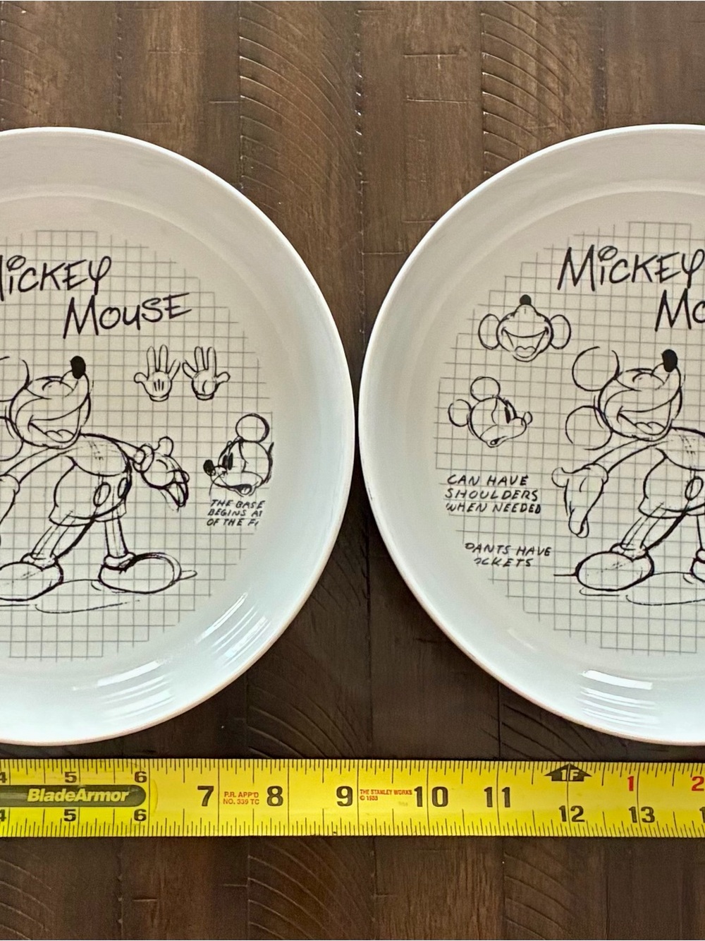 Disney Sketchbook Series
Mickey Mouse Ceramic Bowls (Set of 2)